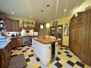 Photo 17- click for photo gallery